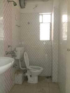Common Bathroom Image of 615 Sq.ft 2 BHK Apartment / Flat for sale in Oxford Square, Berunanpukhuria Kolkata for Rs. 1800000