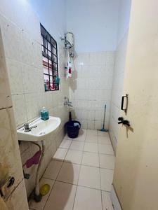 Bathroom Image of 650 Sq.ft 1 BHK Apartment / Flat for sale in Lunkad Daffodils, Viman Nagar Pune for Rs. 8500000