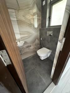 Bathroom Image of 2900 Sq.ft 4 BHK Apartment / Flat for sale in Hubtown Seasons, Chembur Mumbai for Rs. 110000000