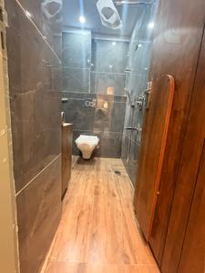 Bathroom Image of 550 Sq.ft 1 BHK Apartment / Flat for sale in KCC Engineers Enclave, Kulesara Greater Noida for Rs. 2350000