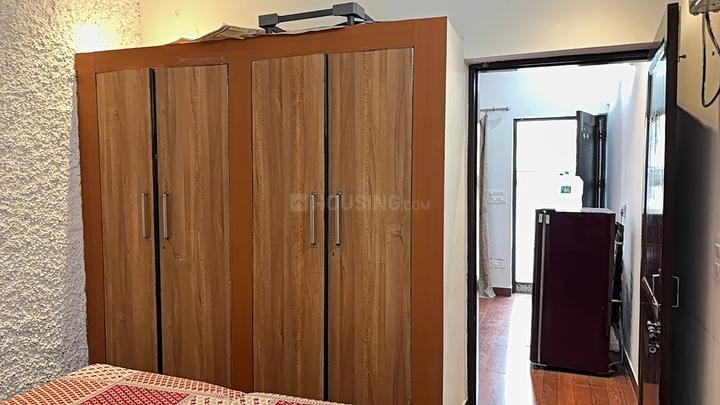 Block V, Green Park Bedroom 1