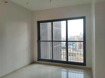 Living Room Image of 950 Sq.ft 2 BHK Apartment / Flat for sale in Lodha Amara, Kolshet Thane for Rs. 14500000
