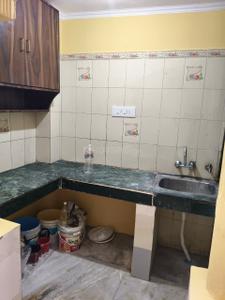 Kitchen Image of 585 Sq.ft 2 BHK Builder Floor for sale in Pul Prahlad Pur New Delhi for Rs. 3500000