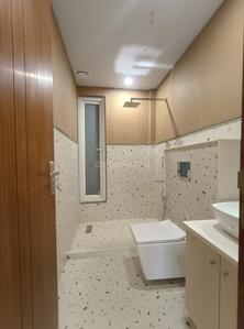 Bathroom Image of 2700 Sq.ft 3 BHK Builder Floor for sale in Sector 57 Gurgaon for Rs. 37500000