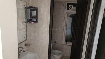 Bathroom Image of 650 Sq.ft 1 BHK Apartment / Flat for sale in Rishabh Cloud 9 Towers, Vaishali Ghaziabad for Rs. 6000000
