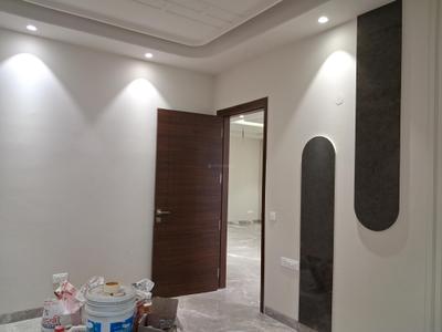 Bedroom Image of 1800 Sq.ft 3 BHK Builder Floor for sale in Paschim Vihar New Delhi for Rs. 34000000