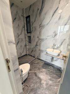 Bathroom Image of 1350 Sq.ft 3 BHK Builder Floor for rent in Ashok Vihar New Delhi for Rs. 70000