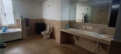 Bathroom Image of 4355 Sq.ft 4.5 BHK Apartment / Flat for sale in Marvel Zephyr, Kharadi Pune for Rs. 37000000