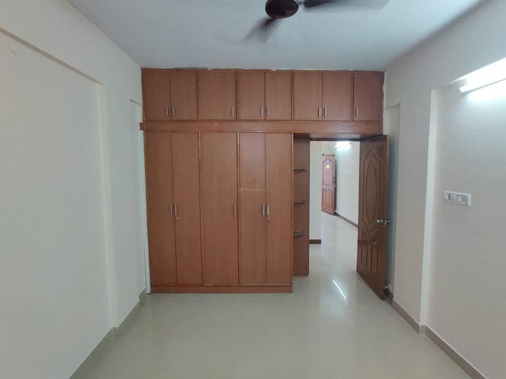 Sabari Nest Bedroom 1
