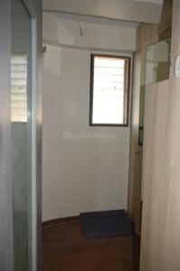 Bathroom Image of 1350 Sq.ft 3 BHK Apartment / Flat for sale in Juhu Mumbai for Rs. 52500000