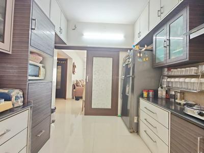 Kitchen Image of 1100 Sq.ft 3 BHK Apartment / Flat for sale in Santacruz East Mumbai for Rs. 40000000