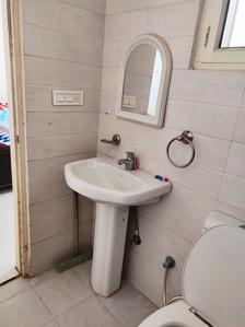 Bathroom Image of 680 Sq.ft 1 BHK Apartment / Flat for sale in SBP City Of Dreams 2, Sector 116 Mohali for Rs. 3550000