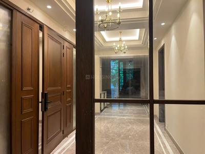 Balcony Image of 5400 Sq.ft 4 BHK Builder Floor for rent in Hauz Khas New Delhi for Rs. 650000