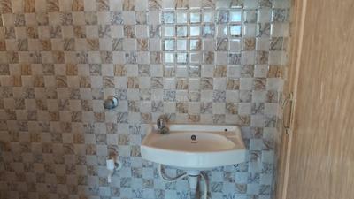 Common Bathroom Image of 1035 Sq.ft 3 BHK Apartment / Flat for sale in Garia, Sonarpur Kolkata for Rs. 3750000