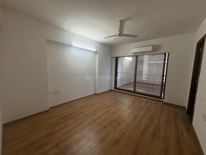 Nishant Ratnaakar 3 Bedroom 1