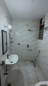 Bathroom Image of 1440 Sq.ft 2 BHK Builder Floor for rent in Sector 32 Faridabad for Rs. 25000