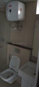 Bathroom Image of 1250 Sq.ft 2 BHK Apartment / Flat for rent in Supertech Supernova, Sector 94 Noida for Rs. 76000