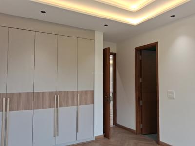 Bedroom Image of 1800 Sq.ft 3 BHK Builder Floor for sale in Paschim Vihar New Delhi for Rs. 39000000