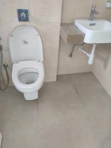 Common Bathroom Image of 750 Sq.ft 2 BHK Apartment / Flat for rent in Sunshine Samriddhi Garden Wing C Gulmohar Wing D Deodhar, Bhandup West Mumbai for Rs. 50000