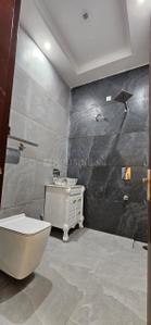 Bathroom Image of 520 Sq.ft 1 BHK Apartment / Flat for sale in Gillco Valley Sector 115, Sector 115 Mohali for Rs. 3190000