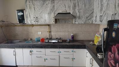 Kitchen Image of 4500 Sq.ft 3 BHK Builder Floor for rent in Sector 107 Noida for Rs. 150000