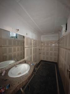 Bathroom Image of 1505 Sq.ft 2 BHK Independent House for sale in Sushant Lok Phase 1 Gurgaon for Rs. 59000000