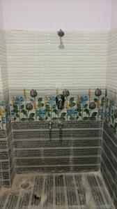 Common Bathroom Image of 1300 Sq.ft 2 BHK Independent House for rent in Haji Ganj Patna for Rs. 12000