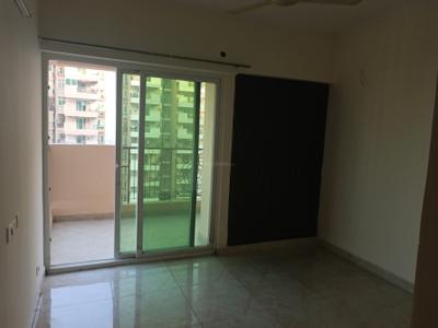 Bedroom Image of 1053 Sq.ft 2 BHK Apartment / Flat for rent in Gaurs Siddhartham, Siddharth Vihar Ghaziabad for Rs. 24000