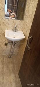 Bathroom Image of Raj Heaven PG in Sector 62, Noida