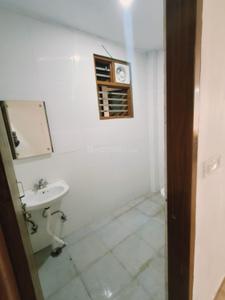 Bathroom Image of 1000 Sq.ft 2 BHK Builder Floor for sale in Saket New Delhi for Rs. 5200000