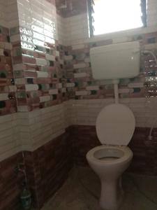 Common Bathroom Image of 880 Sq.ft 2 BHK Apartment / Flat for sale in Nagerbazar Kolkata for Rs. 4050000