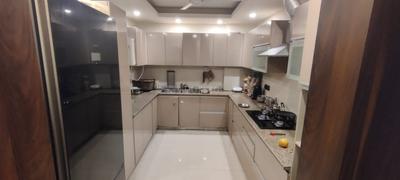 Kitchen Image of 2300 Sq.ft 3 BHK Builder Floor for rent in Uppal Southend, Sector 49 Gurgaon for Rs. 65000
