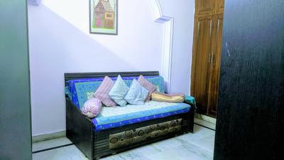Bedroom Image of 1300 Sq.ft 3 BHK Apartment / Flat for rent in Vaishali Ghaziabad for Rs. 37000