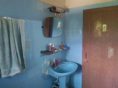 Image of 720 Sq.ft 2 BHK Builder Floor for rent in Dhakuria, Kolkata for Rs. 20000