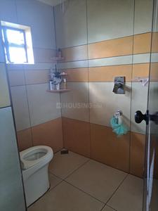 Bathroom Image of 950 Sq.ft 2 BHK Independent House for rent in Chalakkuzhi Thiruvananthapuram for Rs. 17000