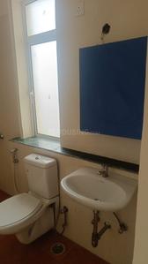 Bathroom Image of 1173 Sq.ft 3 BHK Apartment / Flat for sale in Jaypee Kosmos, Sector 134 Noida for Rs. 11500000