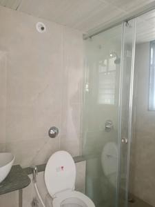 Common Bathroom Image of 990 Sq.ft 2 BHK Apartment / Flat for rent in Mahindra Centralis, Pimpri Pune for Rs. 38000