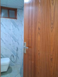 Common Bathroom Image of 1550 Sq.ft 3 BHK Apartment / Flat for sale in Sector 104 Noida for Rs. 7000033