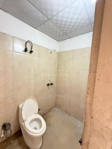 Bathroom Image of 450 Sq.ft 2 BHK Builder Floor for rent in New Ashok Nagar New Delhi for Rs. 16000