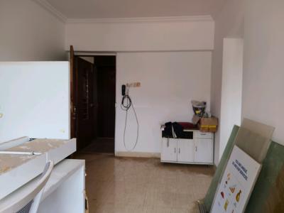 Living Room Image of 900 Sq.ft 3 BHK Apartment / Flat for sale in Royal Palms Summit Apartments, Goregaon East Mumbai for Rs. 10000000