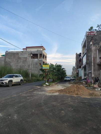 Ahmamau Main Image 1