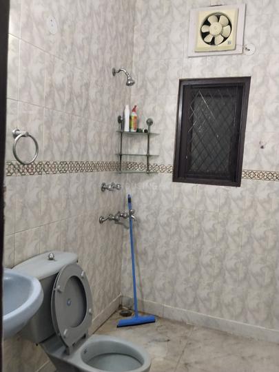 Alaknanda Bathroom 1