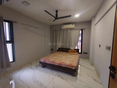Bedroom Image of 1980 Sq.ft 3 BHK Apartment / Flat for rent in Paldi Ahmedabad for Rs. 36000