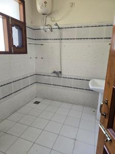 Image of 1850 Sq.ft 3 BHK Builder Floor for rent in Sector 33, Chandigarh for Rs. 80000