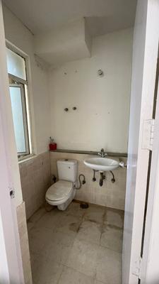 Image of 1390 Sq.ft 3 BHK Apartment / Flat for rent in Jaypee Kosmos, Sector 134, Noida for Rs. 27000