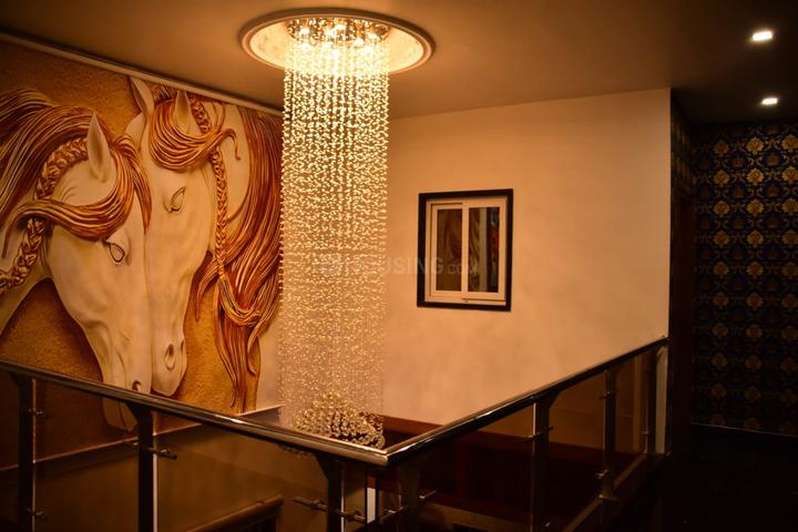 Chuna Bhatti Main Image 1