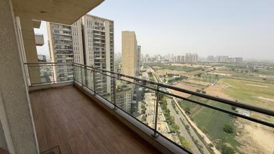Balcony Image of 2800 Sq.ft 3 BHK Apartment / Flat for rent in Experion Windchants, Sector 112 Gurgaon for Rs. 82500