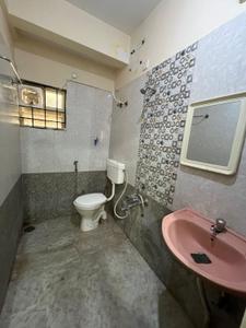 Bathroom Image of 750 Sq.ft 1 BHK Builder Floor for rent in Murugeshpalya Bengaluru for Rs. 24000
