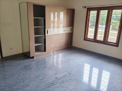 Bedroom Image of 2400 Sq.ft 4 BHK Independent House for rent in Basaveshwara Nagar Bengaluru for Rs. 100000
