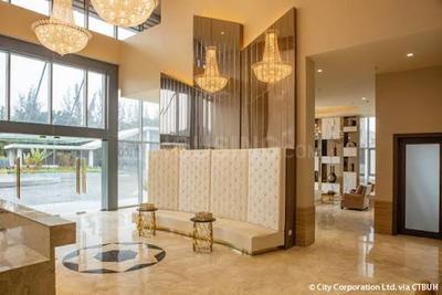Hall Image of 5425 Sq.ft 4 BHK Apartment / Flat for sale in Amanora Gateway Towers, Hadapsar Pune for Rs. 53000000
